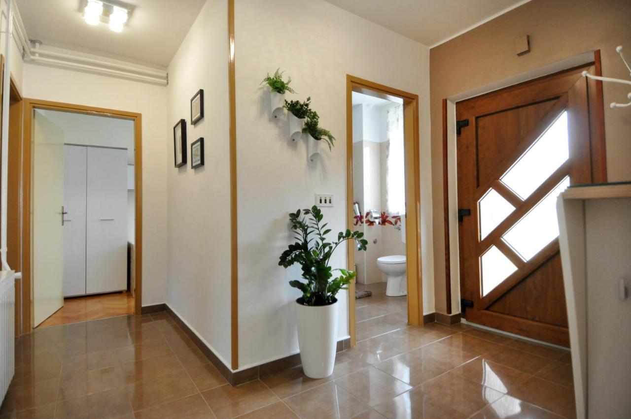 Apartman Lory Pula Bagian luar foto