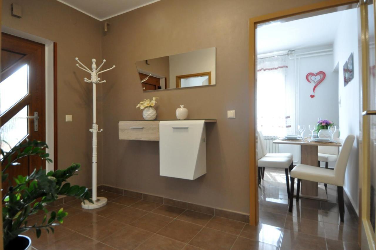 Apartman Lory Pula Bagian luar foto