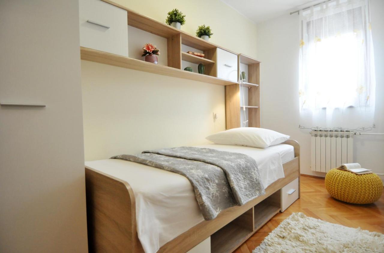 Apartman Lory Pula Bagian luar foto