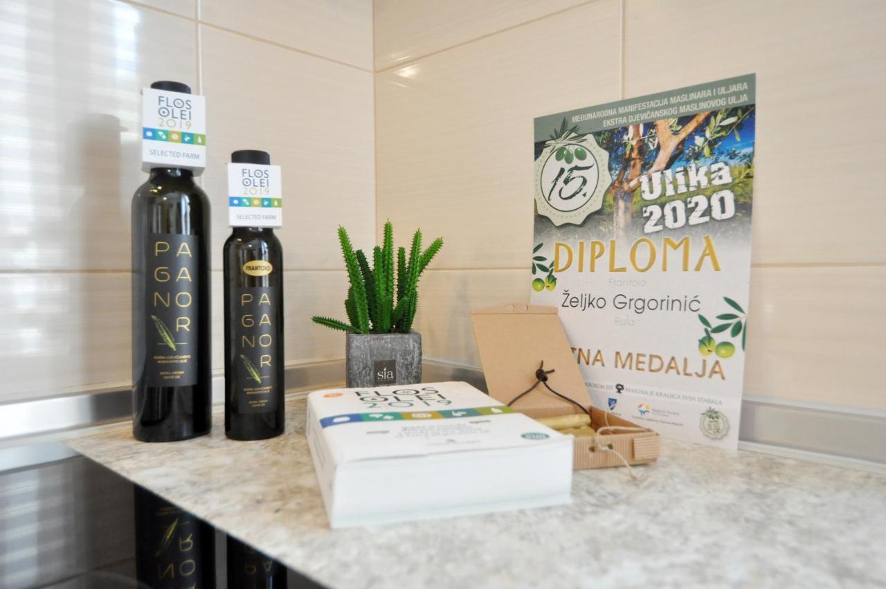 Apartman Lory Pula Bagian luar foto