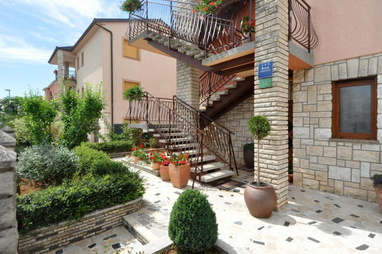 Apartman Lory Pula Bagian luar foto