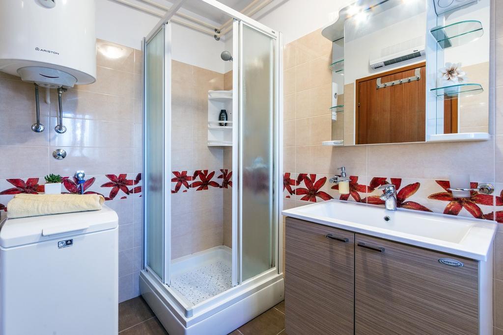 Apartman Lory Pula Bagian luar foto